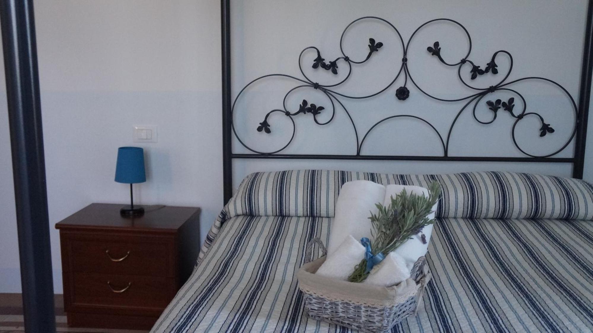 Antica Masseria Carparelli Guest House ออสตูนี ภายนอก รูปภาพ