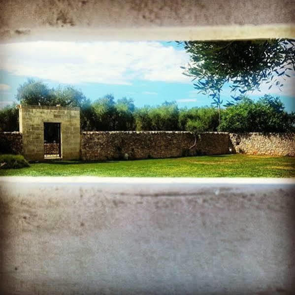 Antica Masseria Carparelli Guest House ออสตูนี ภายนอก รูปภาพ